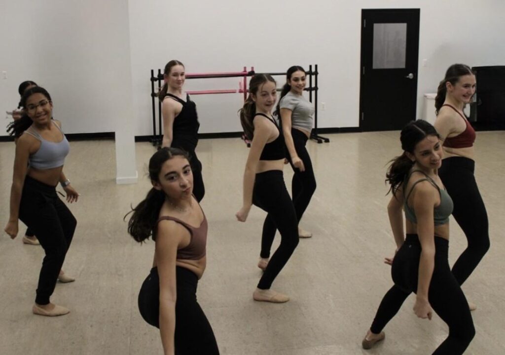 Junior and Teen Tap & Jazz Class students in Howell, New Jersey