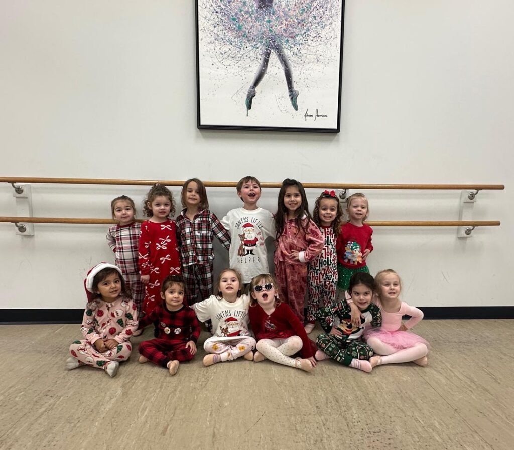 students from Ballet & Tap Classes for Pre-K to Kindergarten in Howell, New Jersey