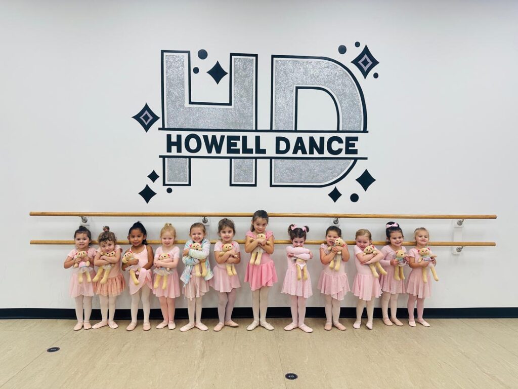 students from Ballet & Tap Classes for Pre-K to Kindergarten in Howell, New Jersey